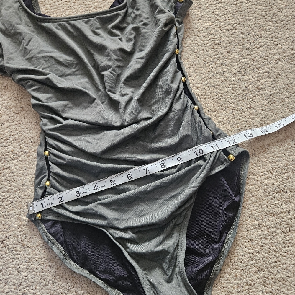 Carmen Marc Valvo Peek A Boo Beaded One Piece Swimsuit Size 8 - Picture 3 of 7